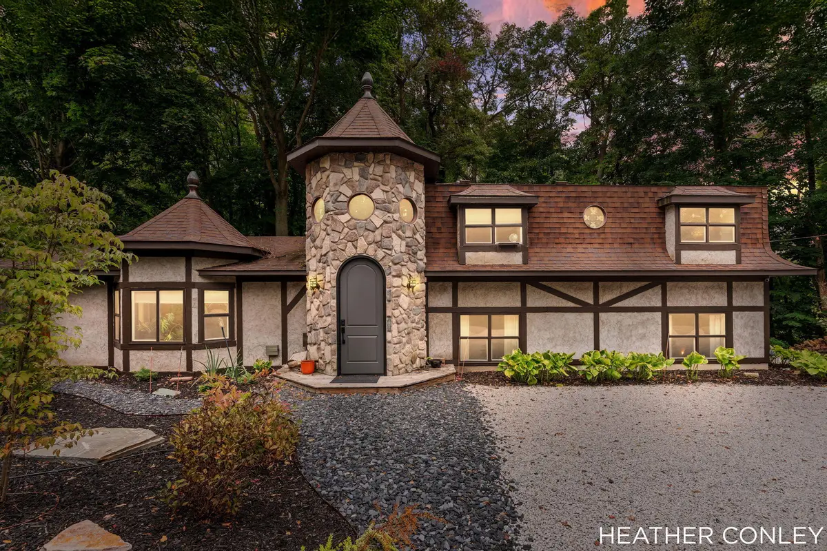 260 Brook Street, Saugatuck, MI 49453 - Image #1