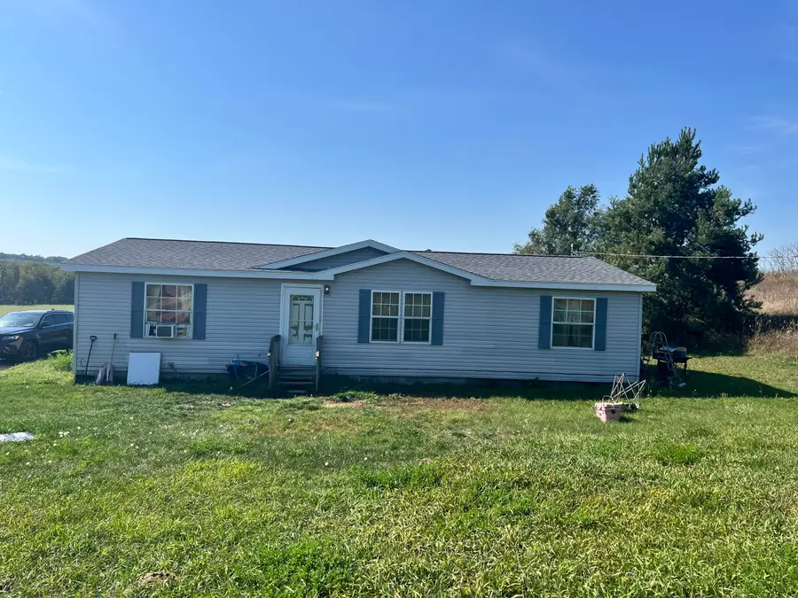 4897 S 64th Avenue, New Era, MI 49446 - Image #3