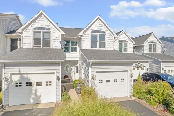 943 W Savidge Street, Spring Lake, MI 49456