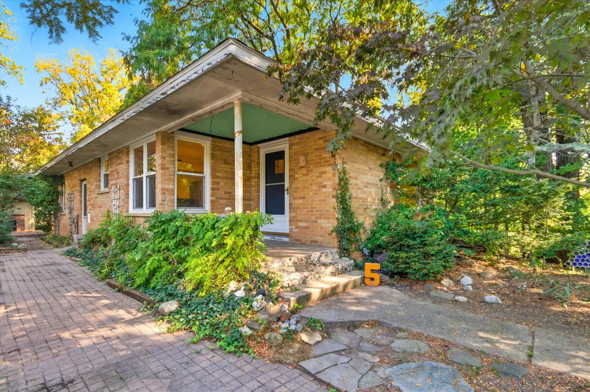 5 Keppler Court, Ann Arbor, MI 48103 - Image #1