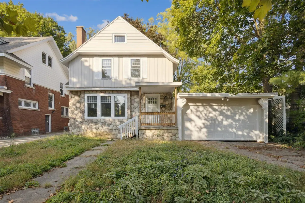 343 Garfield Avenue Nw, Grand Rapids, MI 49504 - Image #1