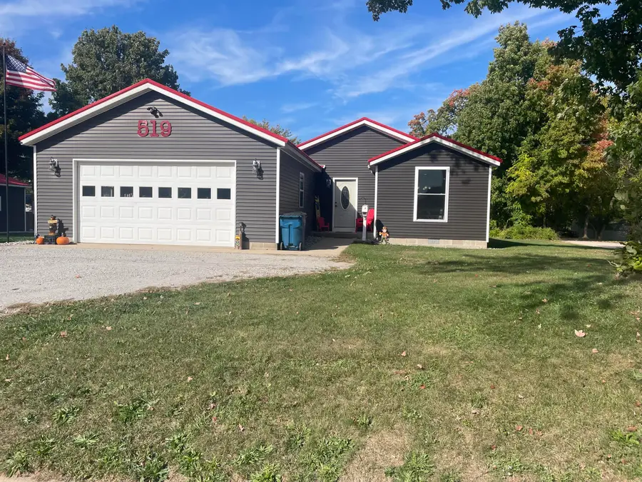 519 W Oak Street, Fremont, MI 49412 - Image #2