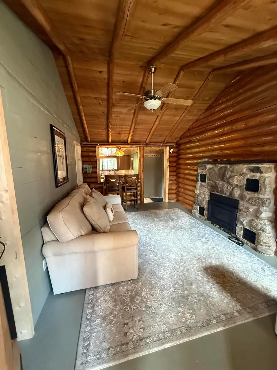 252 W Lake Drive, Cadillac, MI 49601 - Image #2