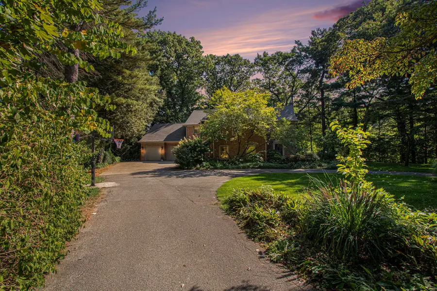 2837 Washington Avenue, Saint Joseph, MI 49085 - Image #2