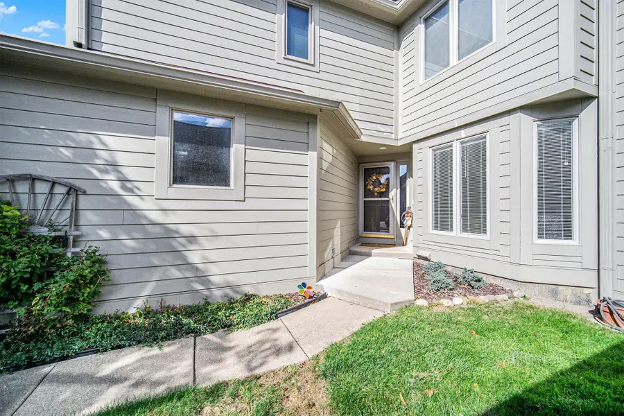 1998 Bancroft Drive, Ann Arbor, MI 48108 - Image #2