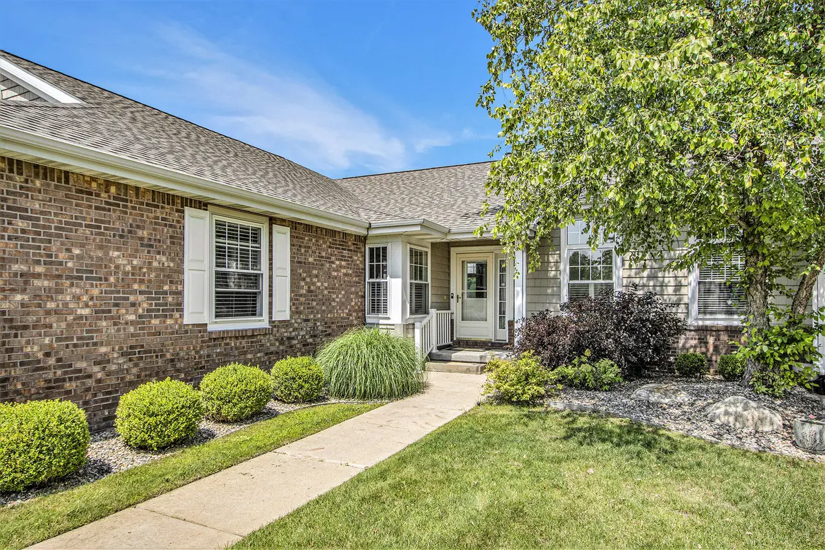 1184 S Village Circle, Kalamazoo, MI 49009 - #1