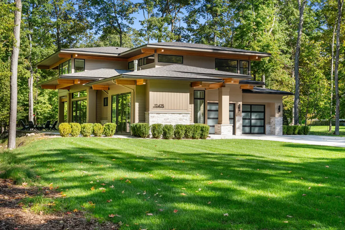 17 N Stonebridge Drive #17, Charlevoix, MI 49720 - Image #1