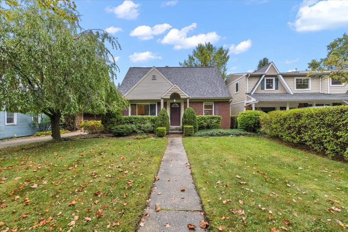 1905 Crestland Drive, Ann Arbor, MI 48104 - Image #1