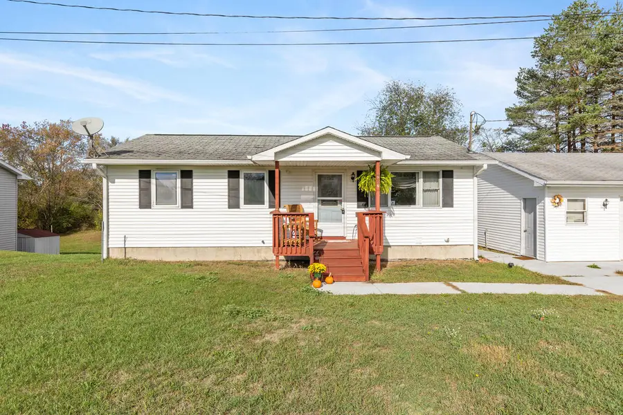 886 W Maple Street, Mecosta, MI 49332 - Image #2