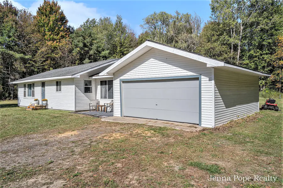 4070 E Fruiport Road, Fruitport, MI 49415 - Image #3