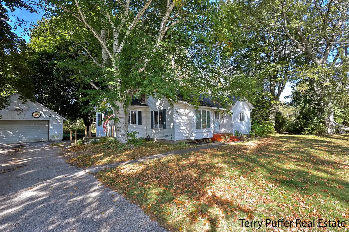 4585 3rd Street, New Era, MI 49446 - Image #1