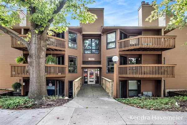 1270 Hillburn Avenue Nw, Grand Rapids, MI 49504