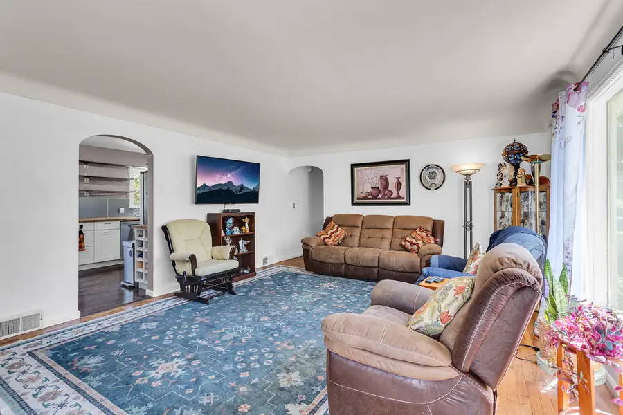 1021 S Higby Street, Jackson, MI 49203 - Image #3