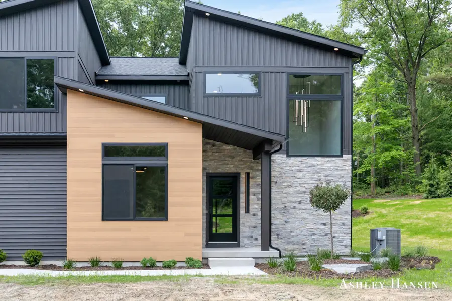 8332 Ramsdell Drive Ne, Rockford, MI 49341 - Image #3