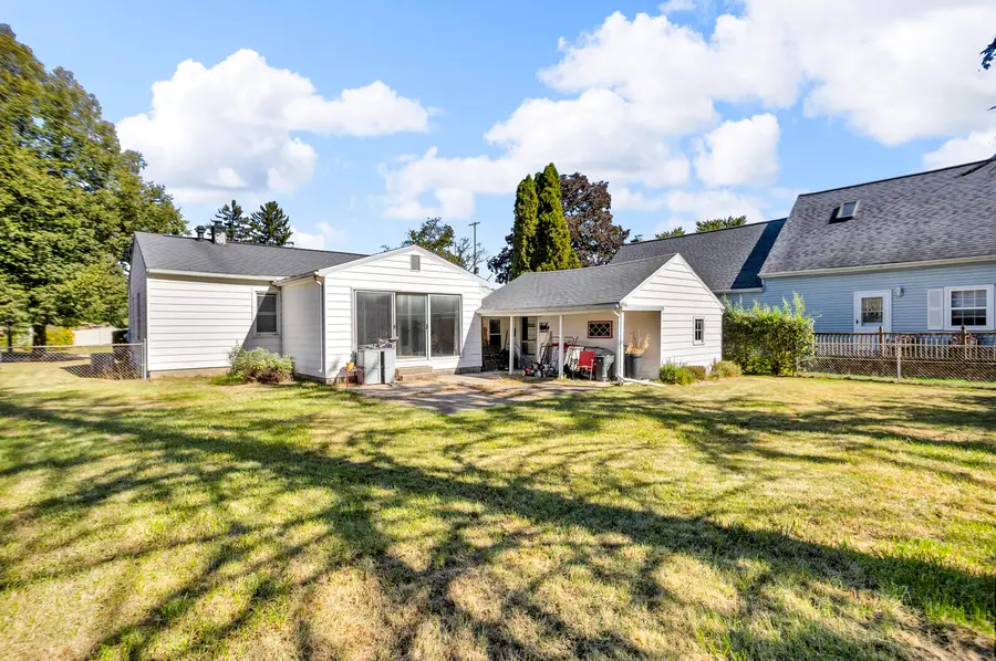 1207 W Morrell Street, Jackson, MI 49203 - Image #2