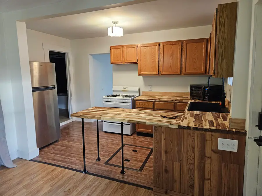 408 E Market Street, Greenville, MI 48838 - Image #3