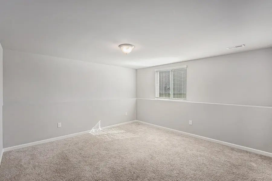 3049 Trafalgar Drive, Flushing, MI 48433 - Image #3