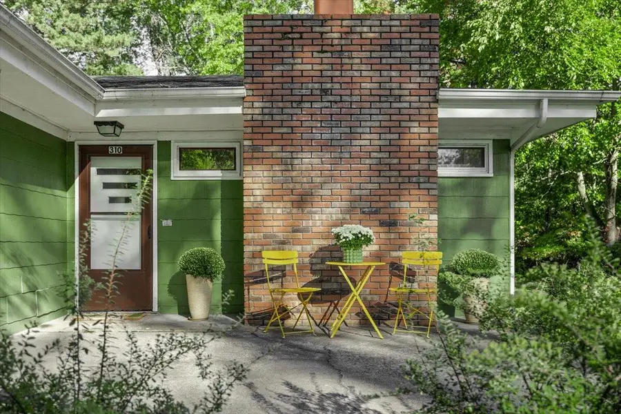 310 W Detroit Street, New Buffalo, MI 49117 - Image #2