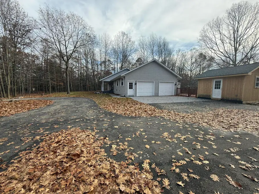 3285 Mineral Springs Trail, Mount Pleasant, MI 48858 - Image #3