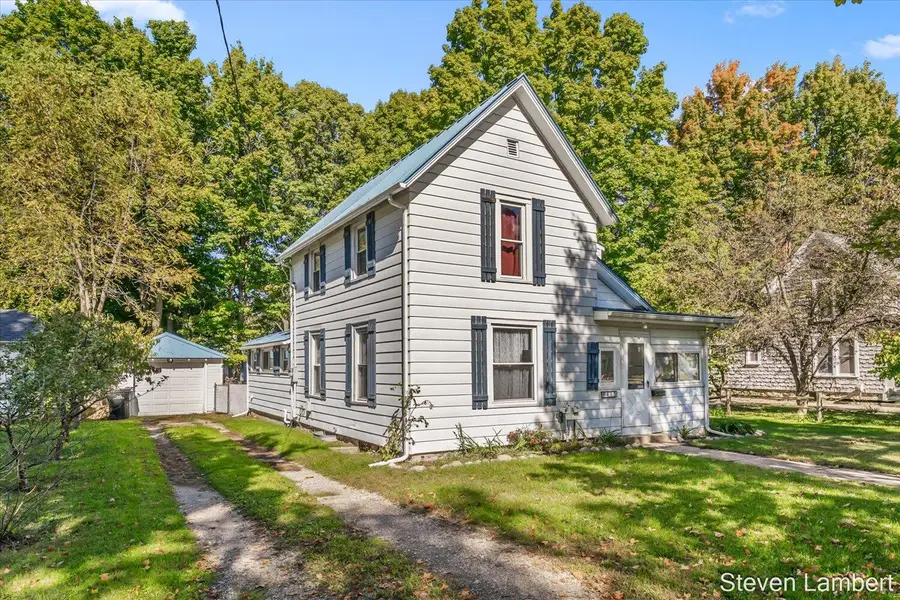 413 E Madison Street, Hastings, MI 49058 - #2