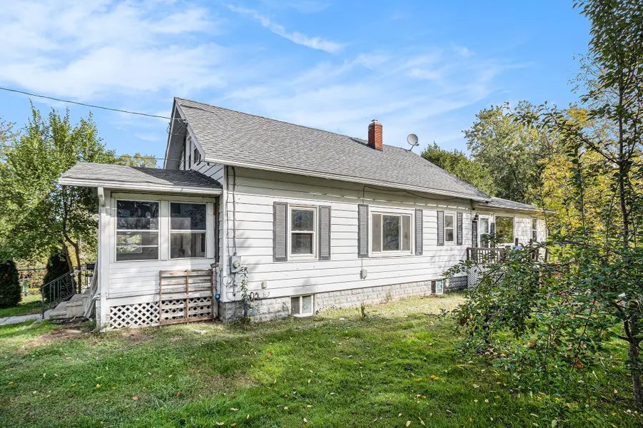 446 N 24th Street N, Springfield, MI 49037 - Image #2