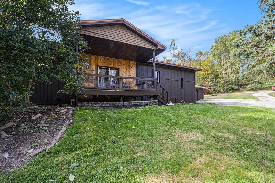11291 S Warner Avenue, Grant, MI 49327 - Image #3