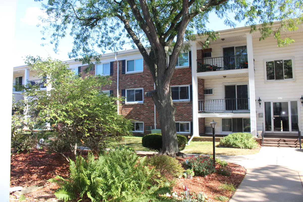 806 W Michigan Avenue #32, Jackson, MI 49202 - Image #1