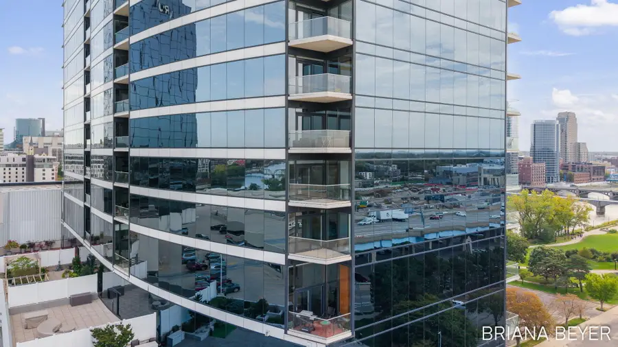 335 Bridge Street Nw #907, Grand Rapids, MI 49504 - Image #2