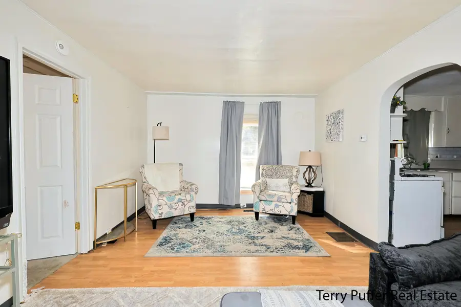 1653 Mcilwraith Street, Muskegon, MI 49442 - Image #2