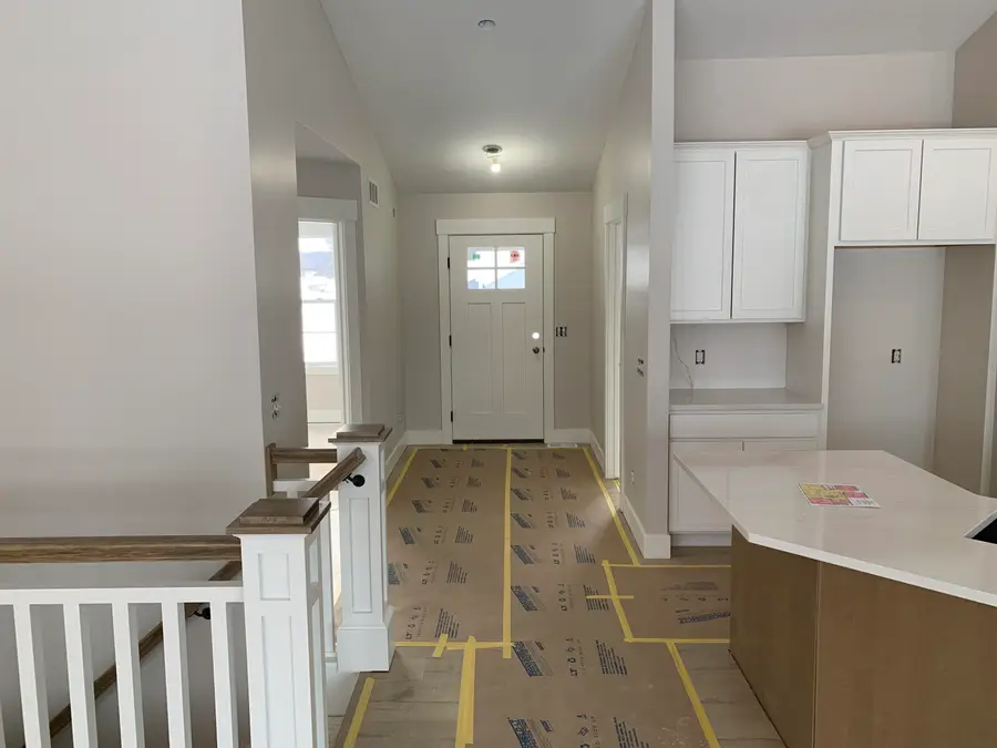 7843 Woodhurst Drive Ne, Rockford, MI 49341 - Image #2