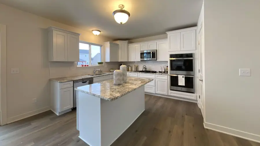 3029 Apple Blossom Way, Monroe, MI 48161 - Image #3