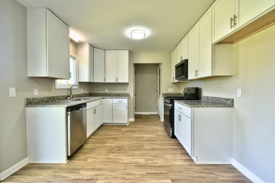 1839 Kingston Drive, Saginaw, MI 48638 - Image #3