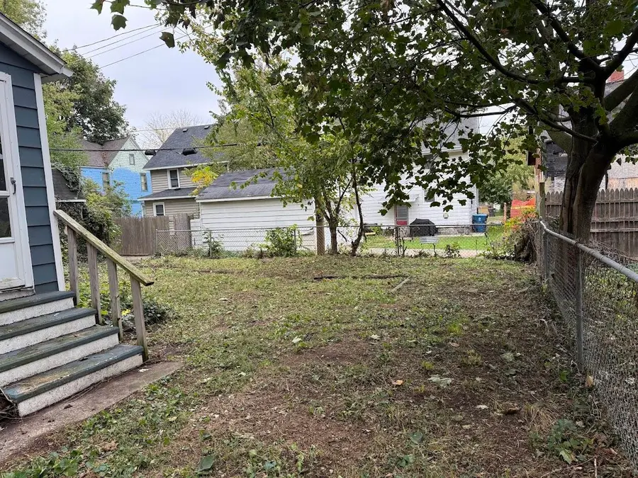 913 Bryant Street, Kalamazoo, MI 49001 - Image #2