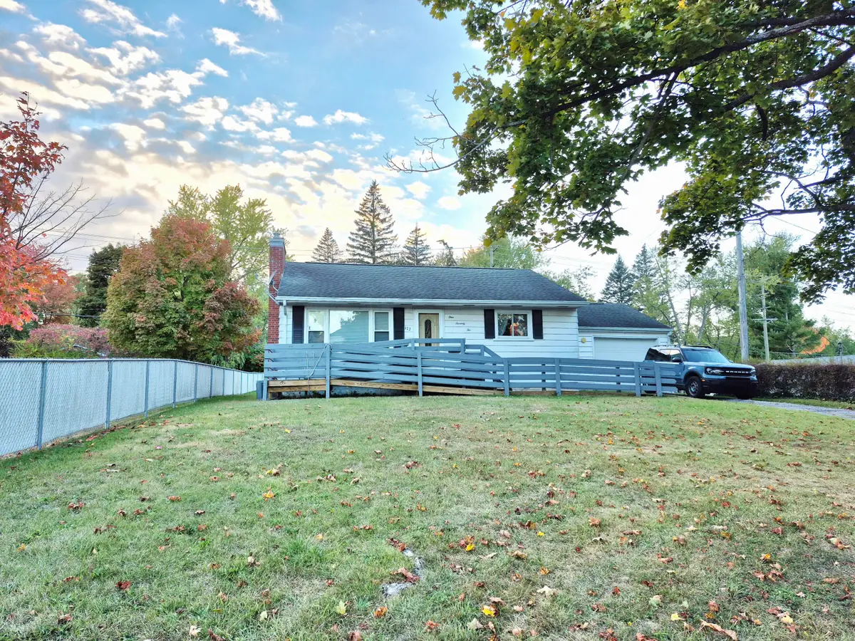 172 S Manning Street, Hillsdale, MI 49242 - Image #1