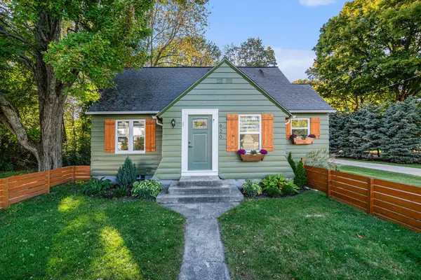 620 S 160th Avenue, Holland, MI 49423