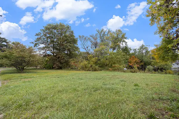 108 River Drive, Three Rivers, MI 49093