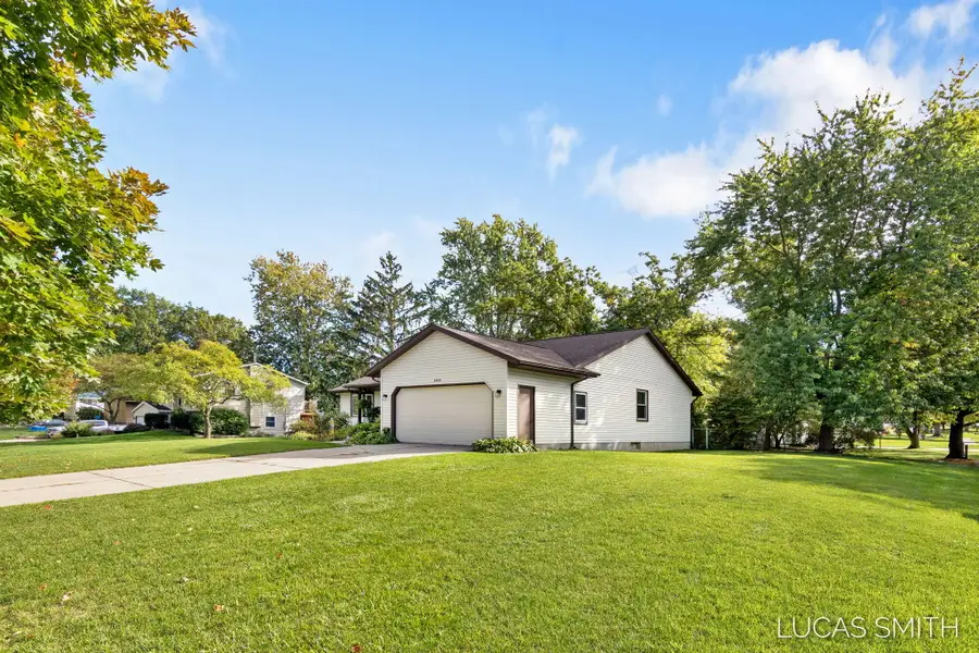 4256 W Grand Boulevard Nw, Grand Rapids, MI 49534 - Image #3