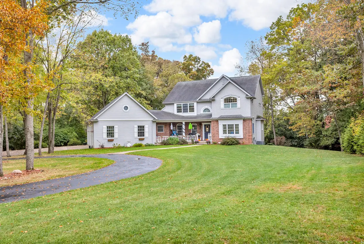 4880 Indian Creek Drive, Jackson, MI 49201 - Image #1