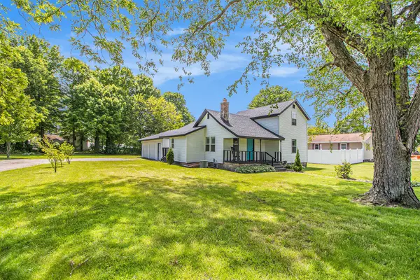 512 E Cass Street, Schoolcraft, MI 49087