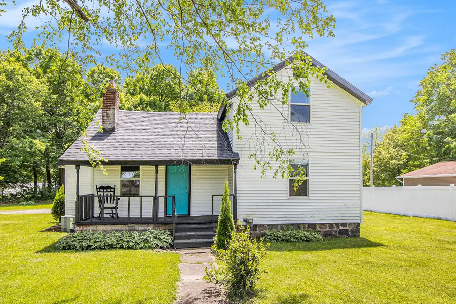 512 E Cass Street, Schoolcraft, MI 49087 - Image #2