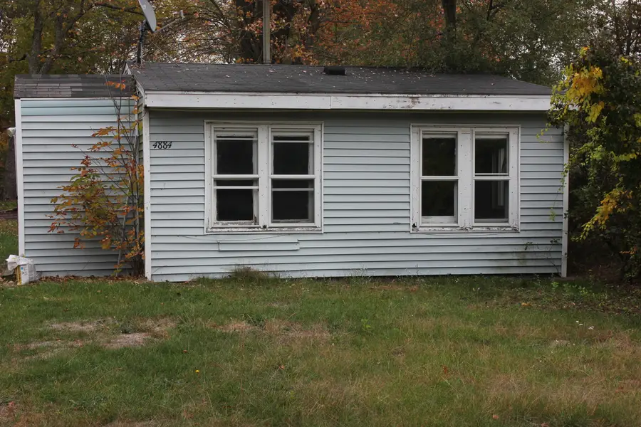 4884 E Apple Avenue, Muskegon, MI 49442 - Image #2