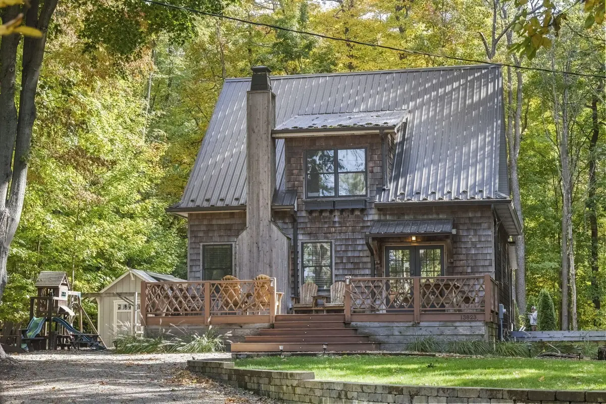 13823 Suns End, Harbert, MI 49115 - Image #1