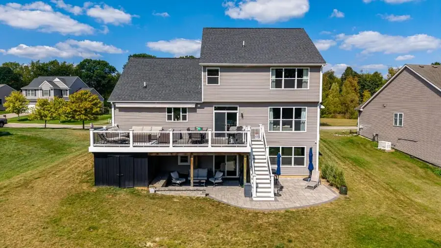 5548 Seney Circle N, Hamburg, MI 48139 - Image #3