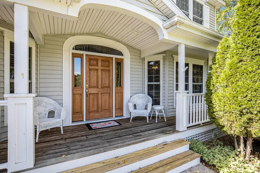 9975 Young Avenue Ne, Rockford, MI 49341 - Image #2