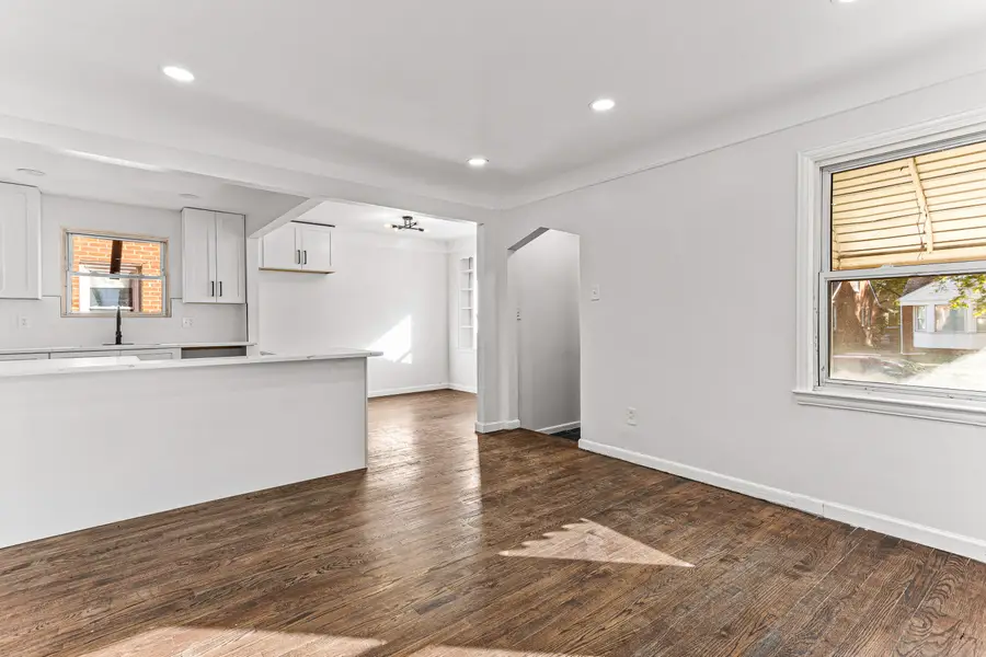 19711 Mansfield Street, Detroit, MI 48235 - Image #3