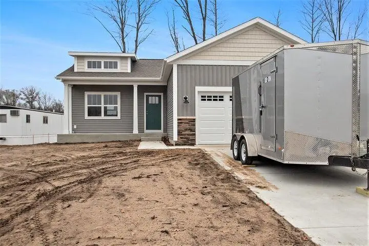 6244 S Bear Den Trail, Muskegon, MI 49444 - Image #2