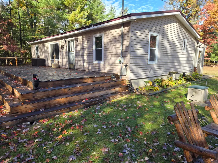 801 W Rainbow Trail, Baldwin, MI 49304 - Image #2