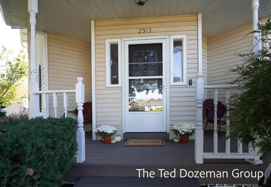 2513 Meadow Drive, Zeeland, MI 49464 - Image #2