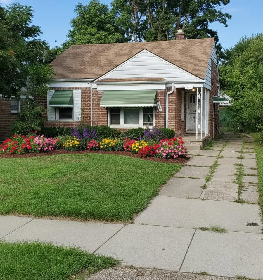 18697 Glastonbury Road, Detroit, MI 48219 - Image #2