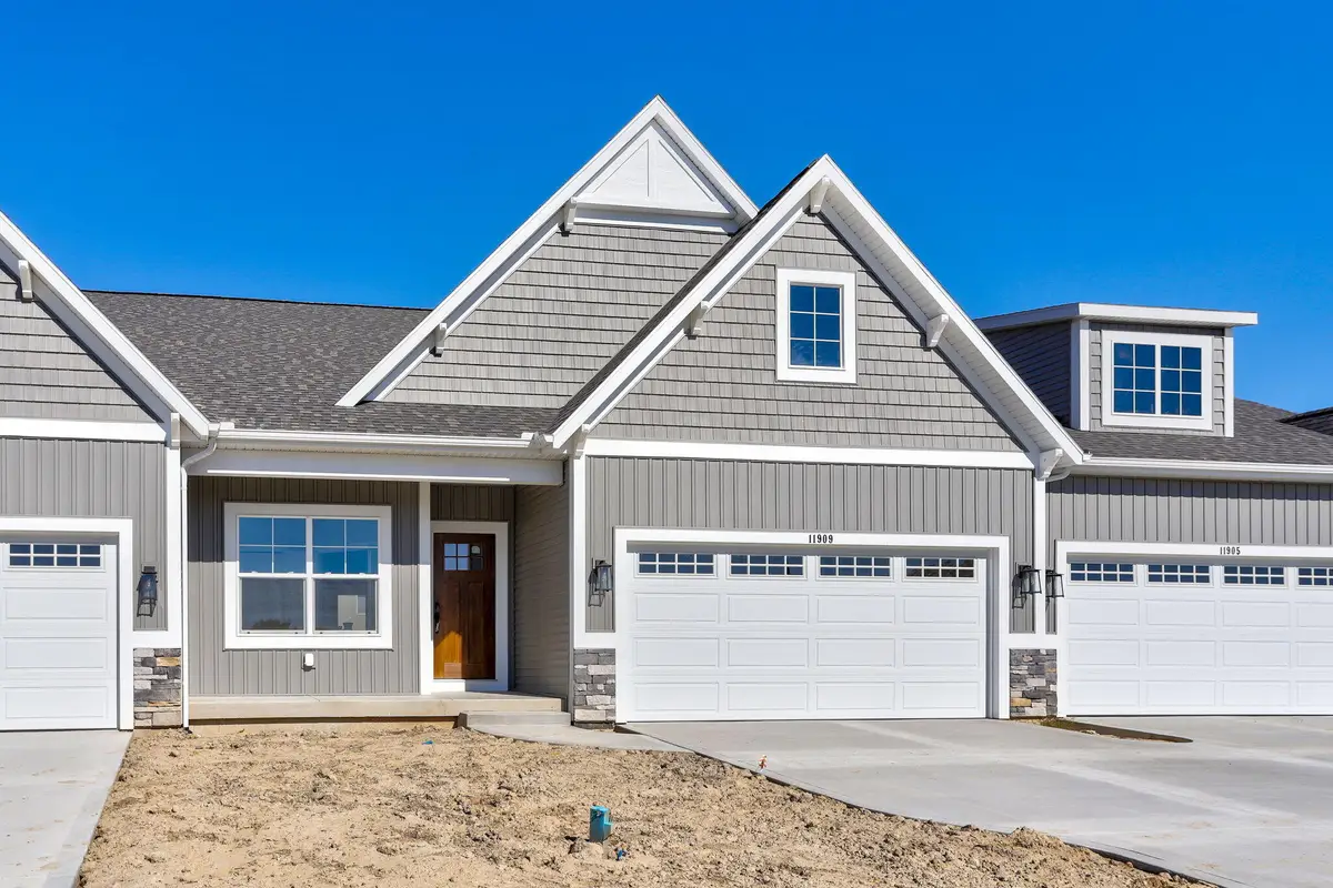 11909 Smithfield Drive, Holland, MI 49424 - Image #1